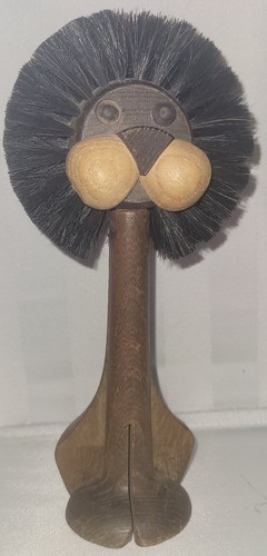 Wood lion lint brush no - ,